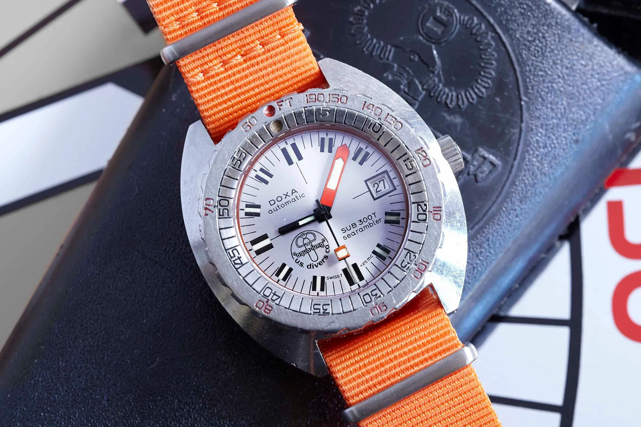 DOXA Sub 300T Searambler