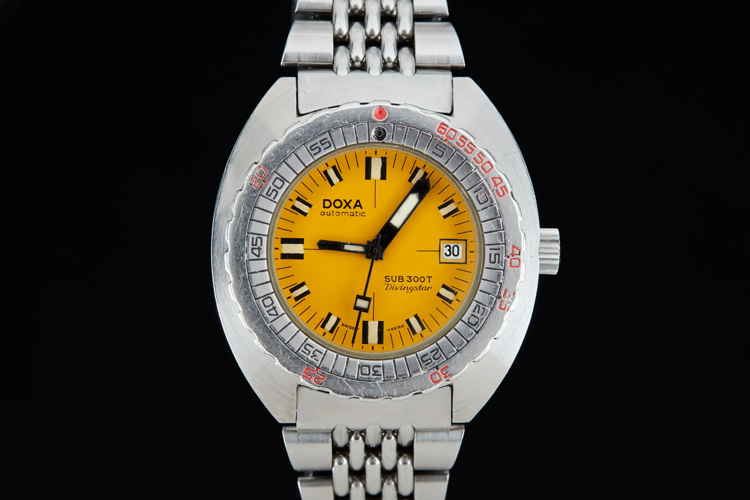 DOXA Sub300T Divingstar