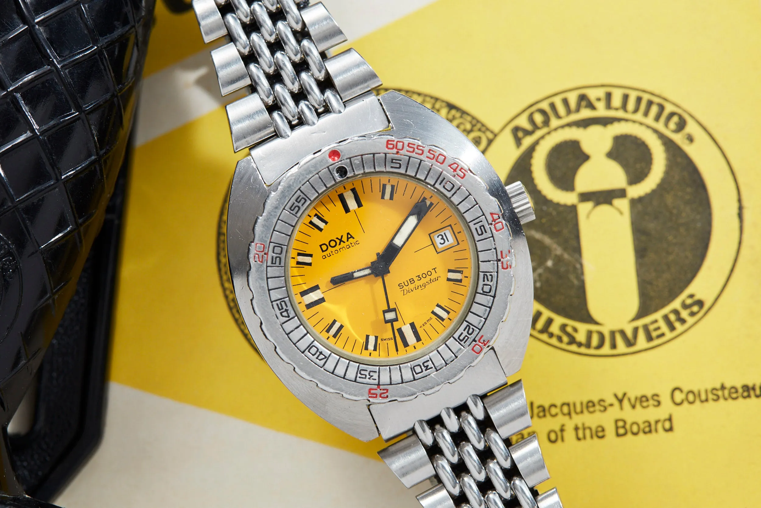 DOXA Sub300T Divingstar